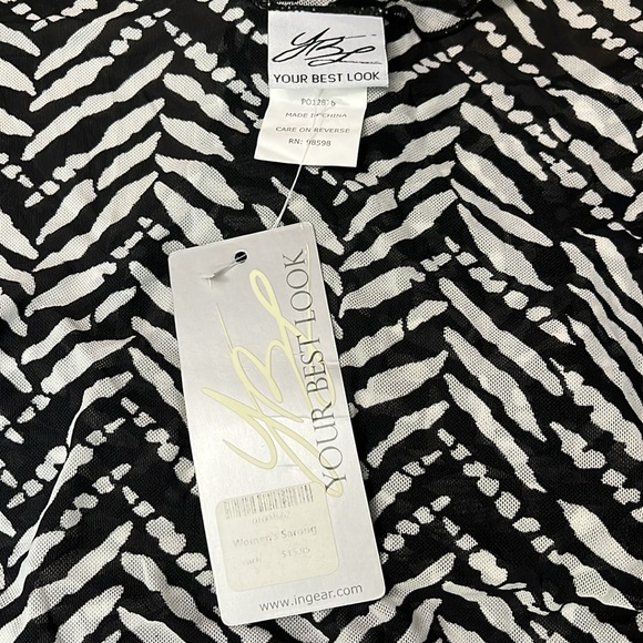 Black and White Chevron Mesh Sarong - Picture 4 of 4